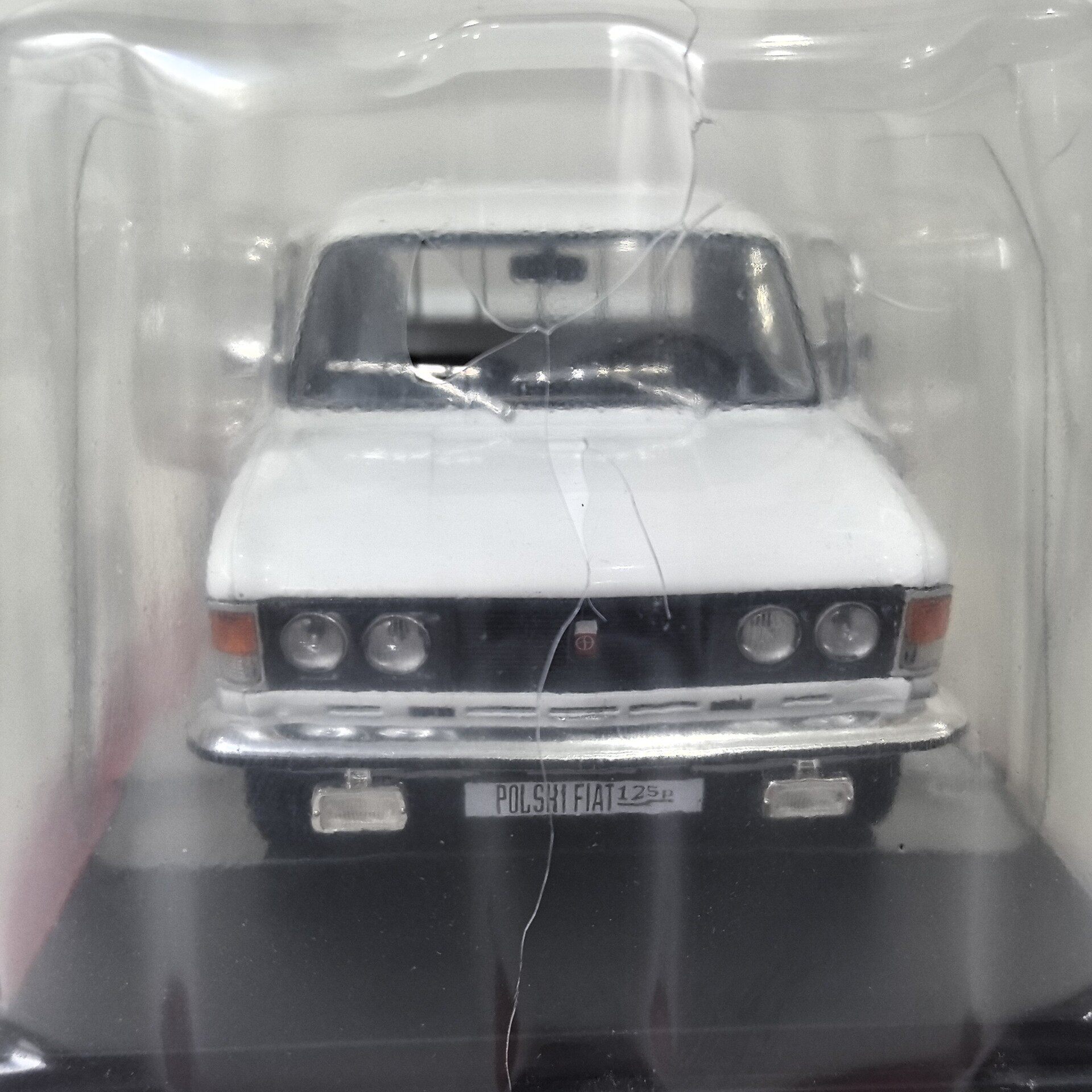 Box Cracking Diecast IXO 1/24  - đánh giá và giá Battery Case Storage